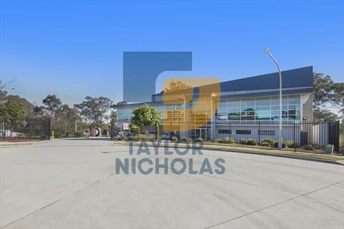 Click to view all images 3 Viewbrook Close Seven Hills NSW 2147 - Image 3