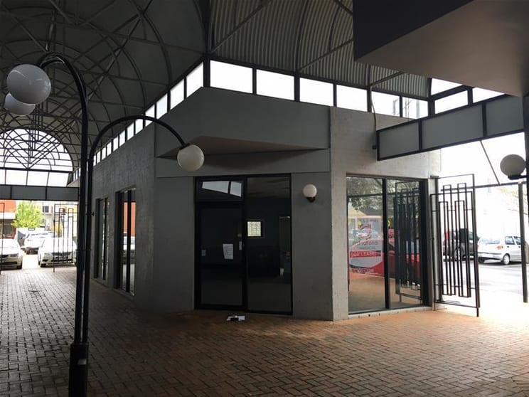 Click to view all images 2/78 Lime Avenue Mildura VIC 3500 - Image 1