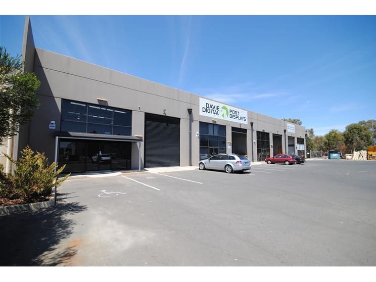 Click to view all images Unit 4/2-4 Endeavour Drive Port Adelaide SA 5015 - Image 2
