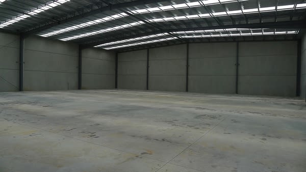 Click to view all images 33 Edison Road Dandenong VIC 3175 - Image 3