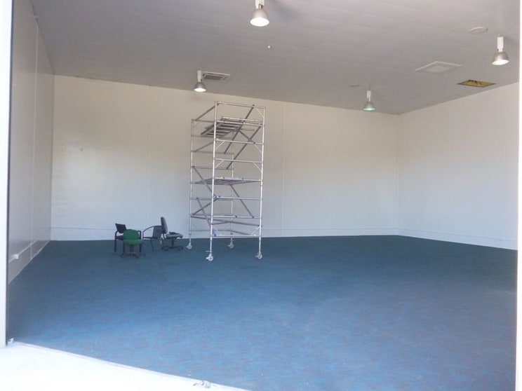 Click to view all images 2/8 Railway Terrace Dutton Park QLD 4102 - Image 2