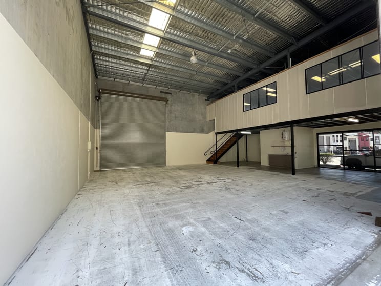 Click to view all images 10/5-7 Cairns Street Loganholme QLD 4129 - Image 2