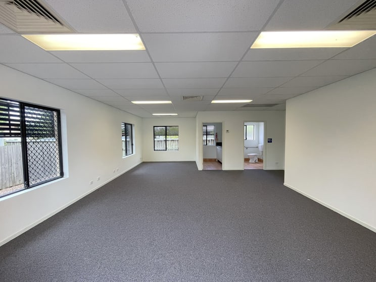 Click to view all images 4/17 Hickey Street Coomera QLD 4209 - Image 2