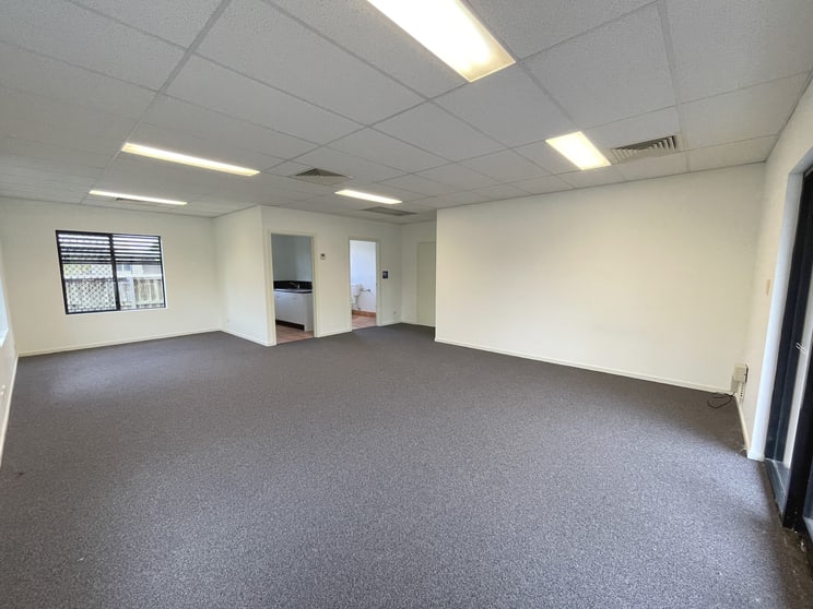 Click to view all images 4/17 Hickey Street Coomera QLD 4209 - Image 3