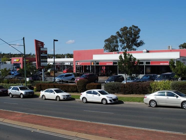Click to view all images 14/2 Wilmot Street (Red Edge Shopping Centre) Toowoomba City QLD 4350 - Image 2