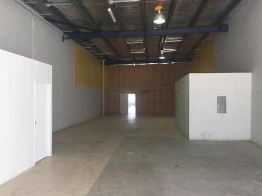 Click to view all images Rear/887 Burwood Highway Ferntree Gully VIC 3156 - Image 2