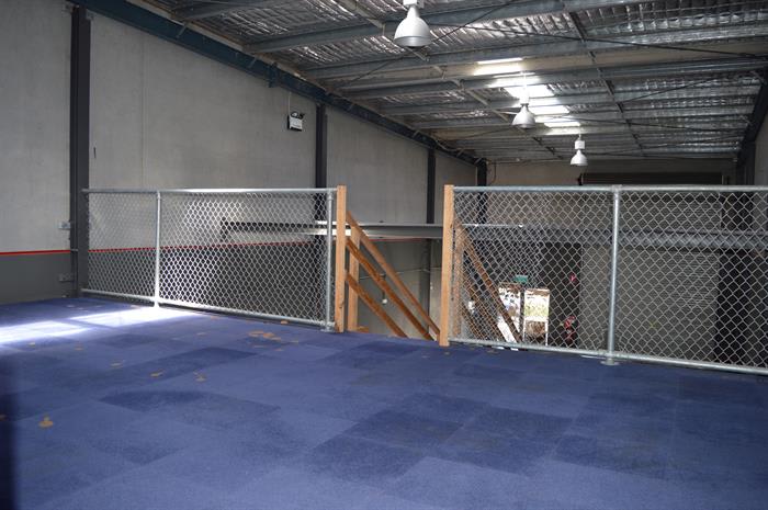 Click to view all images Unit 2, 192 Macquarie Road Warners Bay NSW 2282 - Image 2