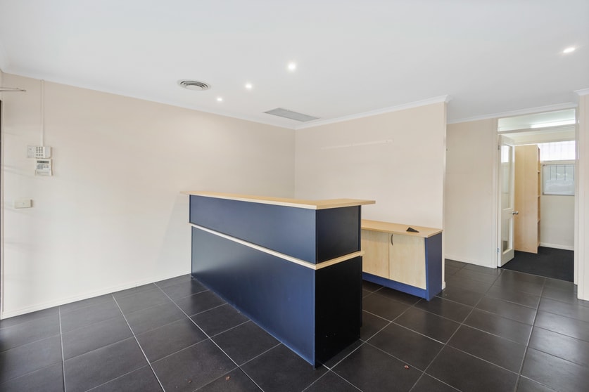 Click to view all images 1 - 3 / 8 Lavelle Street Nerang QLD 4211 - Image 3