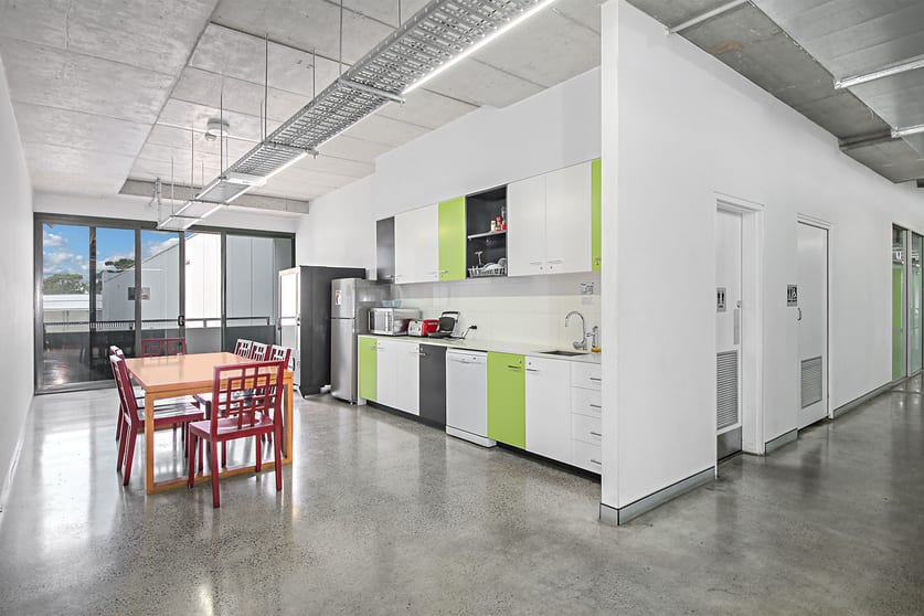 Click to view all images 2.02/90-96 Bourke Road Alexandria NSW 2015 - Image 3