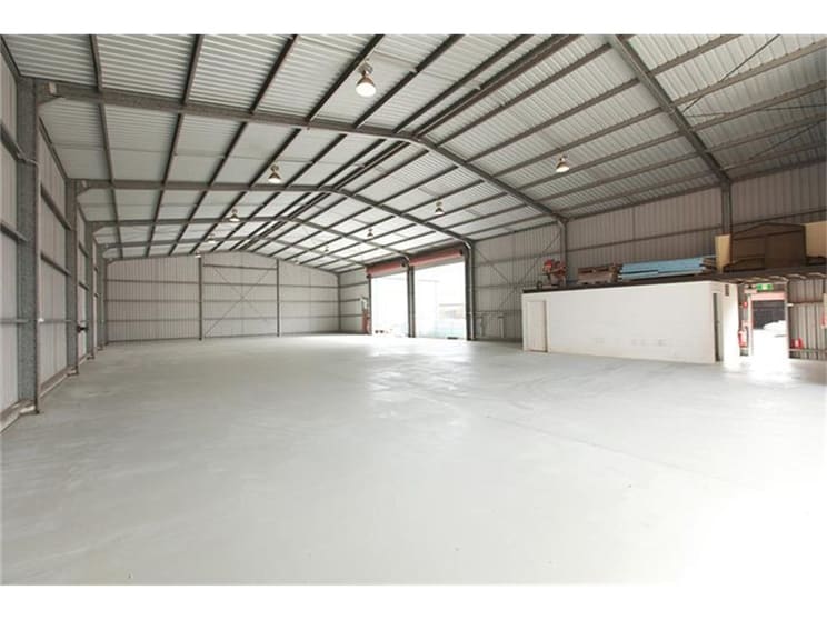 Click to view all images Unit 2/1 Martin Drive Tomago NSW 2322 - Image 1