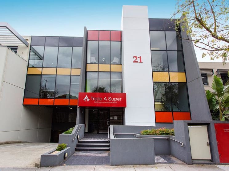 Click to view all images Level 1/21 Shierlaw Avenue Canterbury VIC 3126 - Image 1