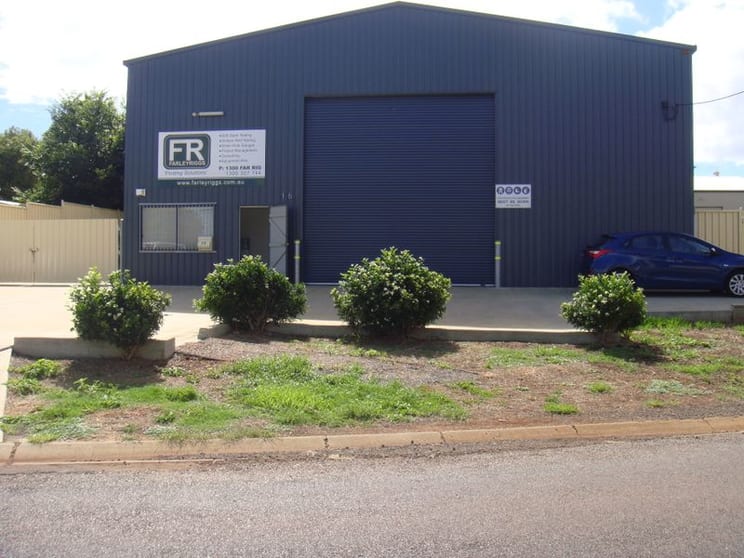 Click to view all images 16 Aspect Street North Toowoomba QLD 4350 - Image 1