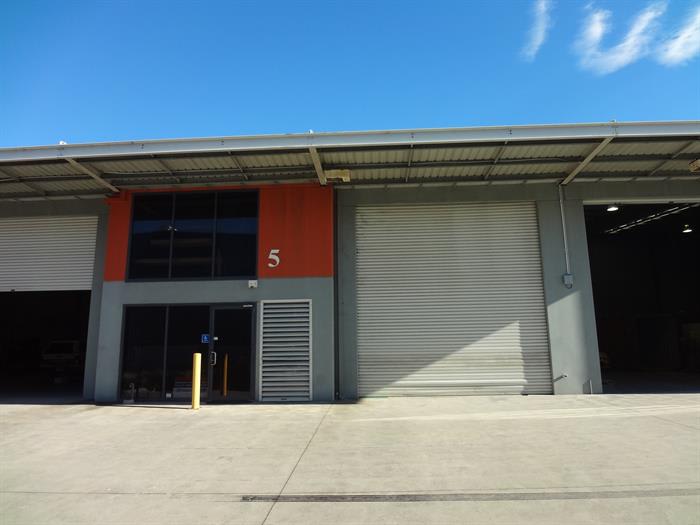 Click to view all images Unit 5, 20 Spit Island Close Mayfield West NSW 2304 - Image 1