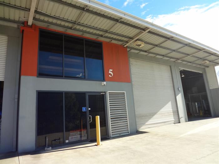 Click to view all images Unit 5, 20 Spit Island Close Mayfield West NSW 2304 - Image 3