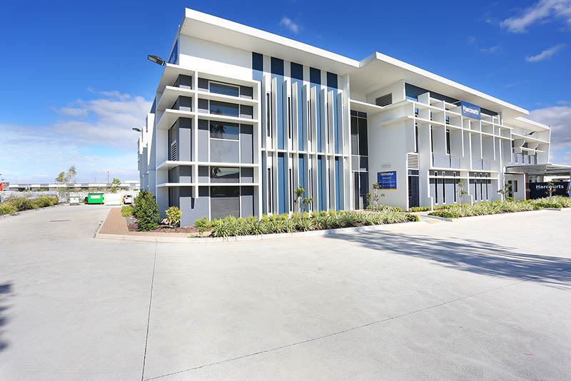 Click to view all images 2/31 Amy Johnson Place Eagle Farm QLD 4009 - Image 1