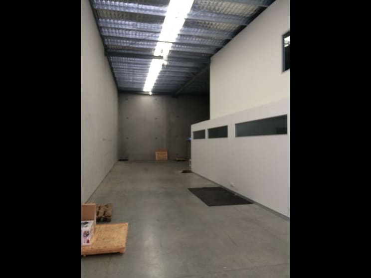 Click to view all images 9/3 Exell Street Banksmeadow NSW 2019 - Image 2