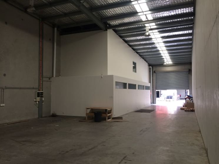 Click to view all images 9/3 Exell Street Banksmeadow NSW 2019 - Image 3