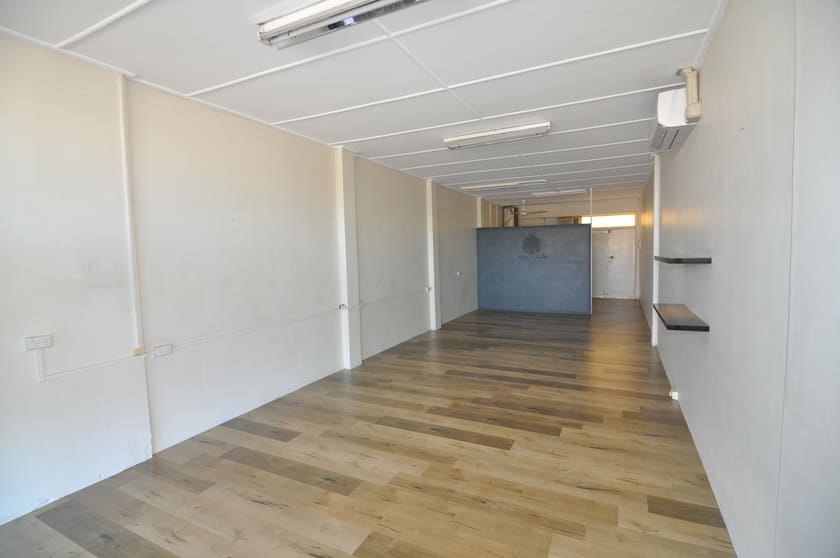 Click to view all images 159 Charters Towers Road Hyde Park QLD 4812 - Image 2