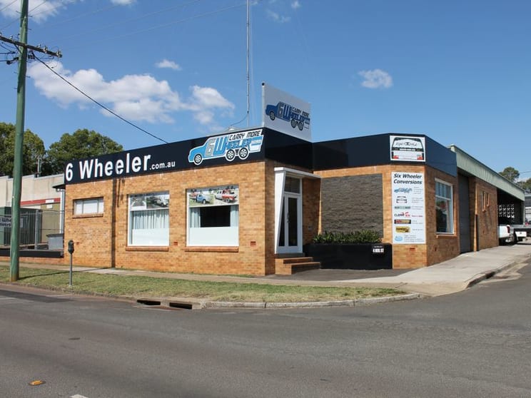 Click to view all images 2 Neil Street Toowoomba City QLD 4350 - Image 1