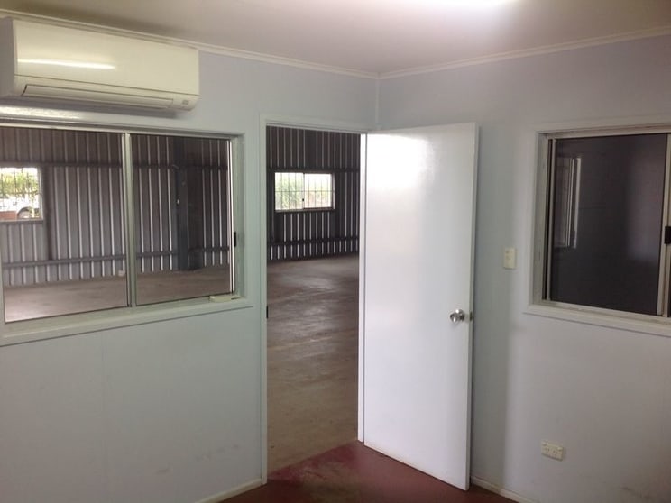 Click to view all images 22 Churchill Street (Cnr Churchill & Dixon) Dalby QLD 4405 - Image 2