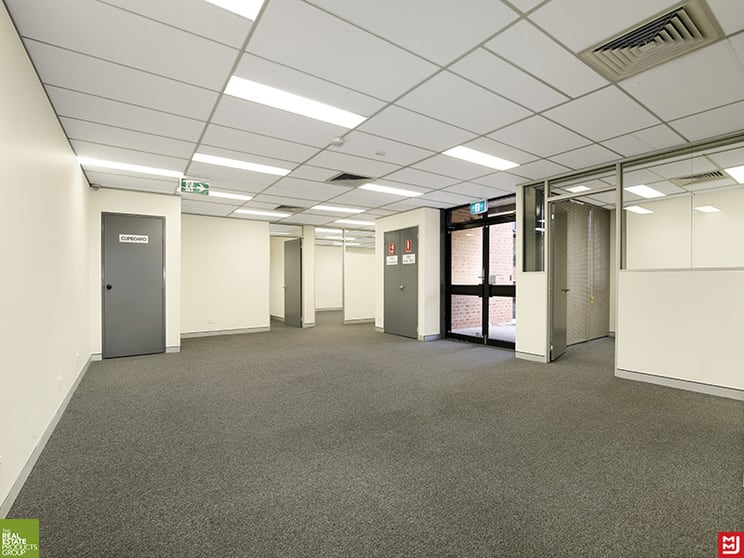 Click to view all images 1/16-20 Gladstone Avenue Wollongong NSW 2500 - Image 2