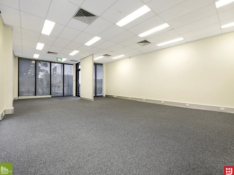 Click to view all images 1/16-20 Gladstone Avenue Wollongong NSW 2500 - Image 3