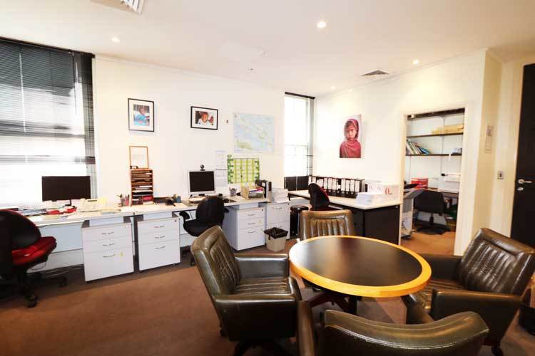 Click to view all images Ground/41 Riley Street Woolloomooloo NSW 2011 - Image 2