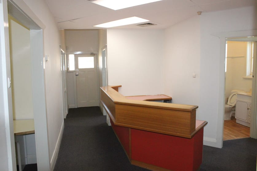 Click to view all images 5 Padbury Terrace Midland WA 6056 - Image 3