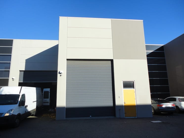 Click to view all images 9/345 Plummer Street Port Melbourne VIC 3207 - Image 1
