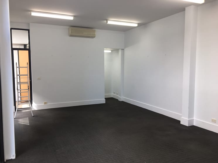 Click to view all images 2/171 Queens Parade Parade Fitzroy North VIC 3068 - Image 2