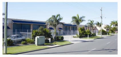Click to view all images Unit 4/32 Deakin Street Brendale QLD 4500 - Image 1
