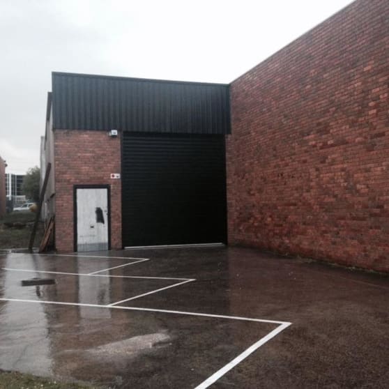 Click to view all images Unit 2/6-8 Intrepid Street Berwick VIC 3806 - Image 1