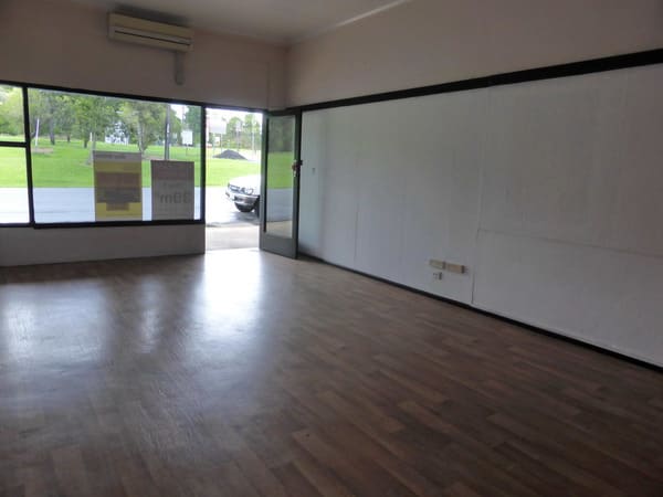 Click to view all images Innisfail QLD 4860 - Image 2