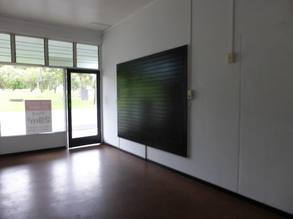 Click to view all images Innisfail QLD 4860 - Image 2