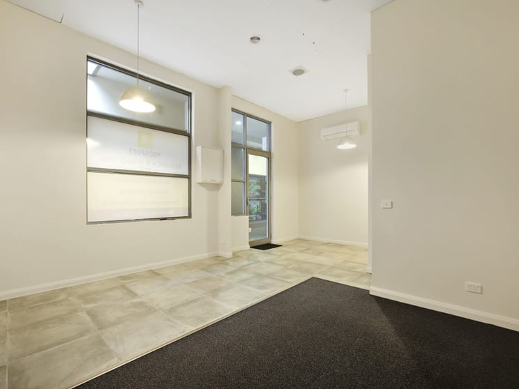 Click to view all images 2/20-22 Ranelagh Drive Mount Eliza VIC 3930 - Image 3