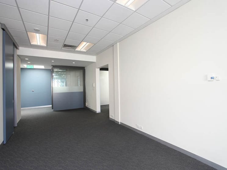 Click to view all images 204/441 Docklands Drive Docklands VIC 3008 - Image 2