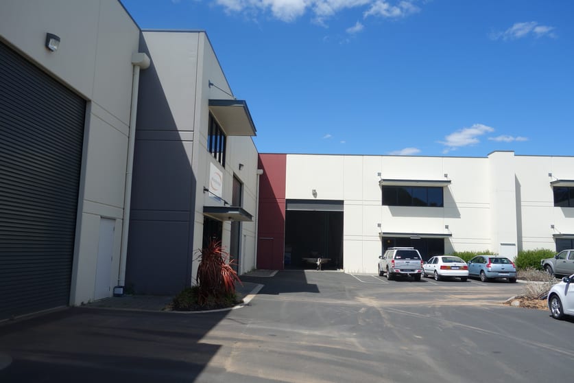 Click to view all images U2/11 Worcestor Bend Davenport WA 6230 - Image 3