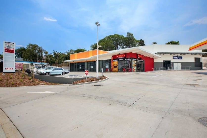 Click to view all images 2/98 River Road Gympie QLD 4570 - Image 2