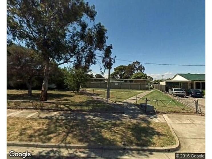 Click to view all images 38 Westmere Crescent Coolaroo VIC 3048 - Image 2