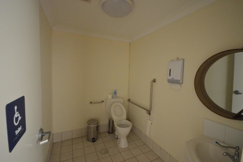 Click to view all images Burleigh Heads QLD 4220 - Image 3