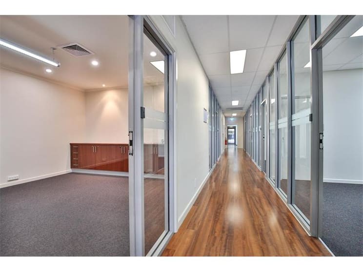 Click to view all images 113 Madden Avenue Mildura VIC 3500 - Image 3