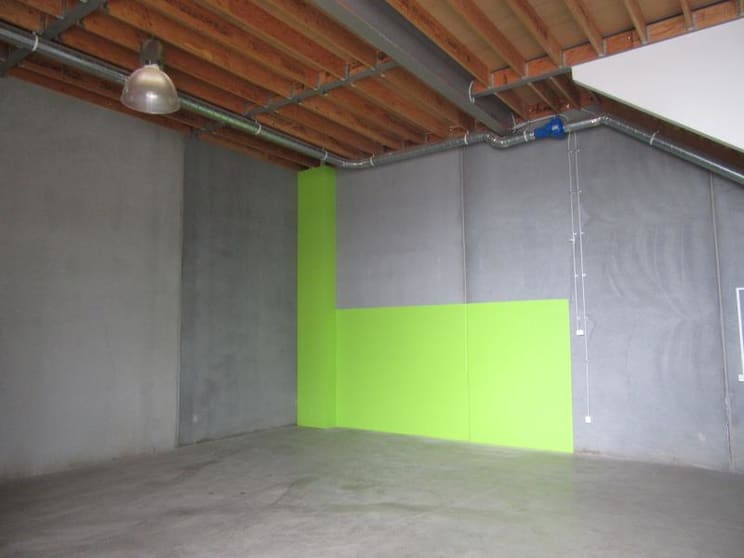 Click to view all images Unit 10, 131 Hyde Street Footscray VIC 3011 - Image 2
