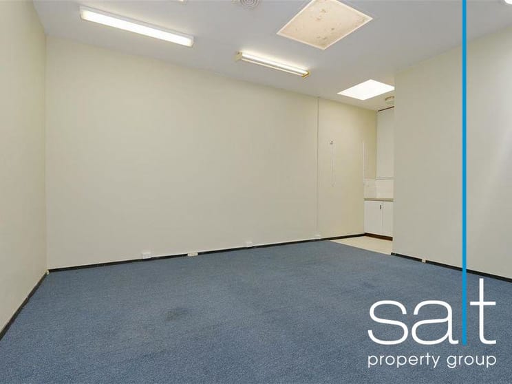 Click to view all images 26E Hislop Road Attadale WA 6156 - Image 3