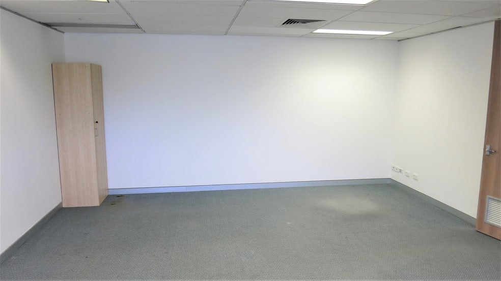 Click to view all images Chermside QLD 4032 - Image 2
