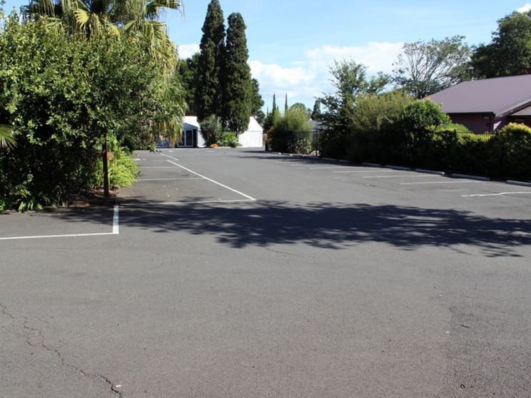 Click to view all images 2 Margaret Street(Cnr Tourist Rd) East Toowoomba QLD 4350 - Image 3