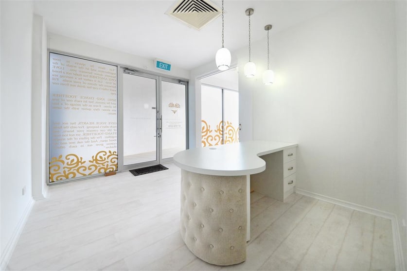 Click to view all images 25/121 Shute Harbour Road Cannonvale QLD 4802 - Image 1