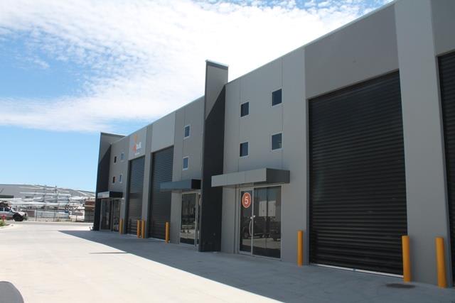 Click to view all images Unit/5 Rays Way Pakenham VIC 3810 - Image 3