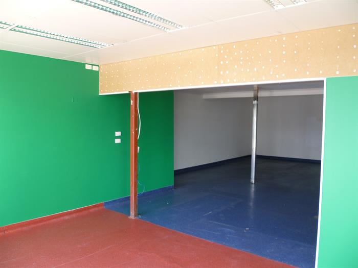 Click to view all images Shop 4/1172 Geelong Road Mount Clear VIC 3350 - Image 3
