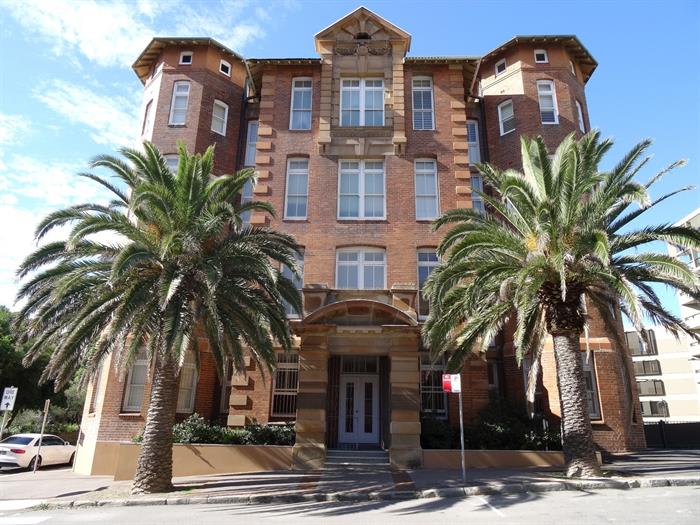 Click to view all images 21 Pacific Street Newcastle NSW 2300 - Image 3