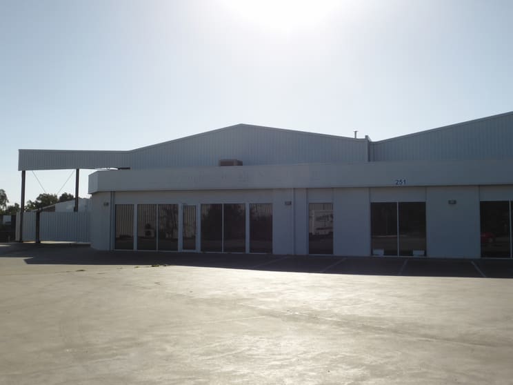 Click to view all images 1/251 Benetook Avenue Mildura VIC 3500 - Image 1